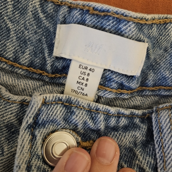 High Waist Mid thigh denim shorts - Picture 2 of 2